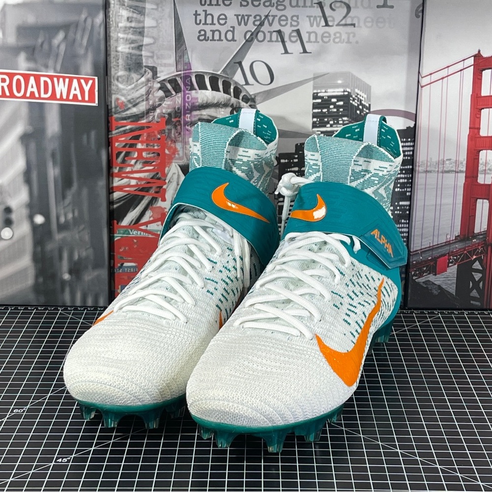Nike Alpha Menace Elite 2 Football Cleats Miami Dolphins BV2077-108 Men's Sz 15